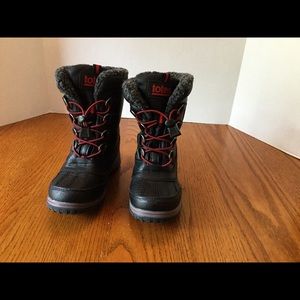 Snow Boots, Size Little Boys 13. Great condition!